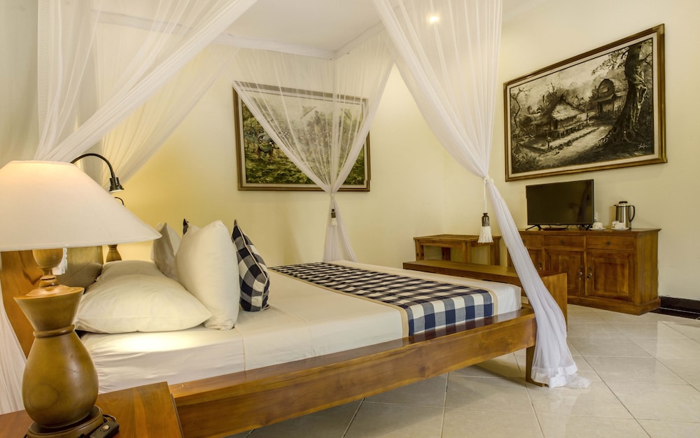 Villa Capung Mas 7/24