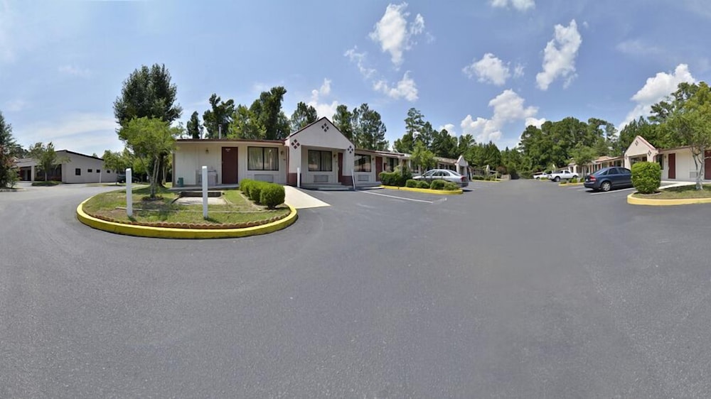 Howard Johnson By Wyndham Wilmington photo3