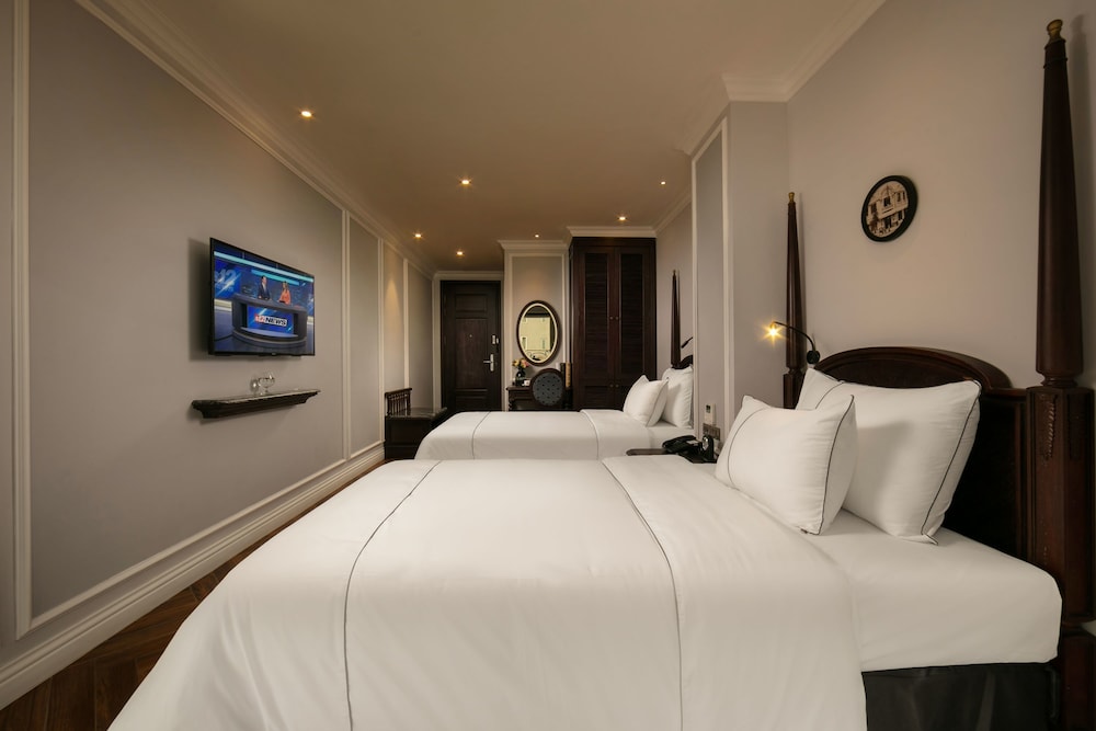 Canary Hanoi Hotel 6/43