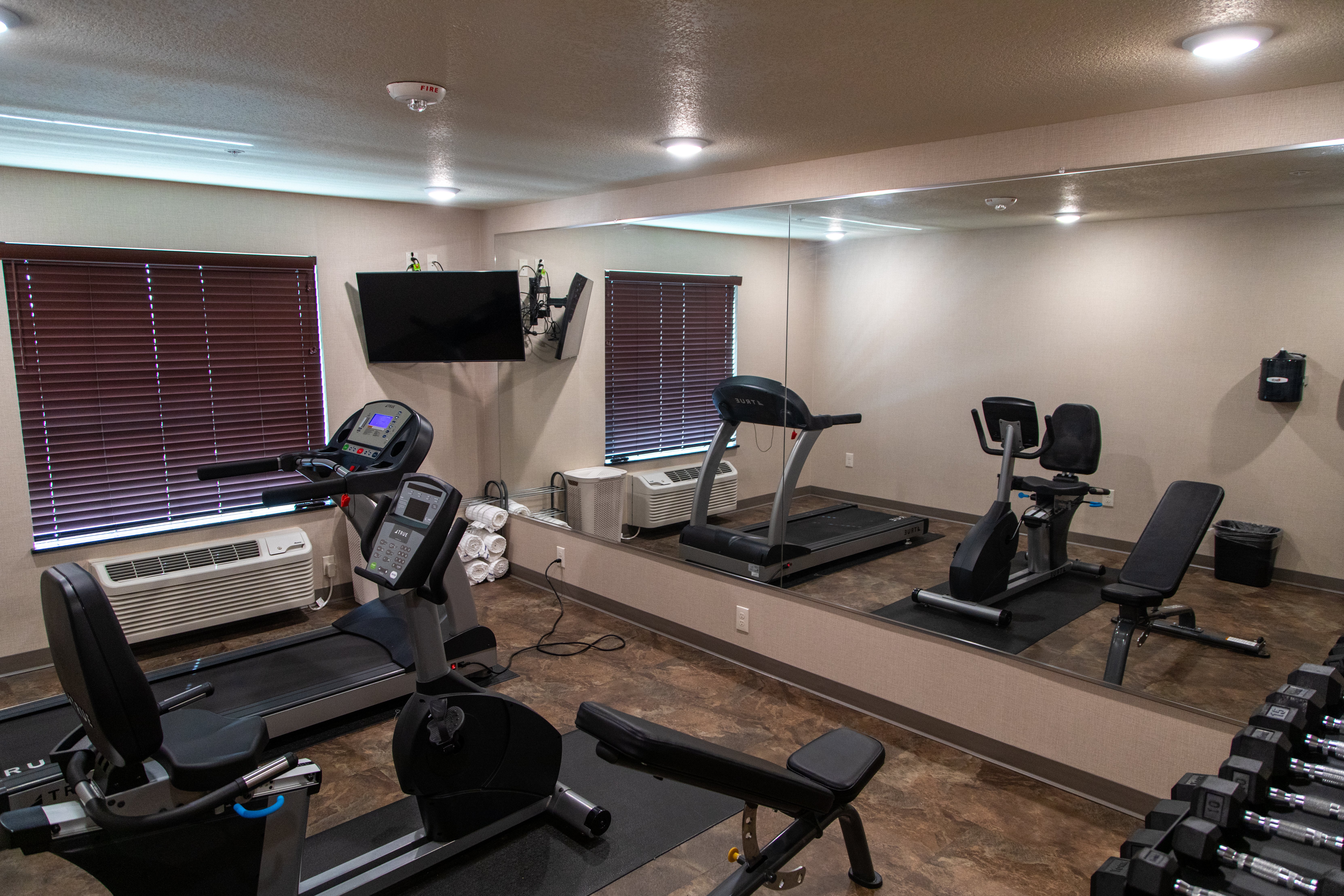 Cobblestone Inn & Suites - Springfield 6/16
