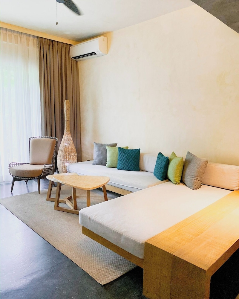 Amorita Resort 29/75