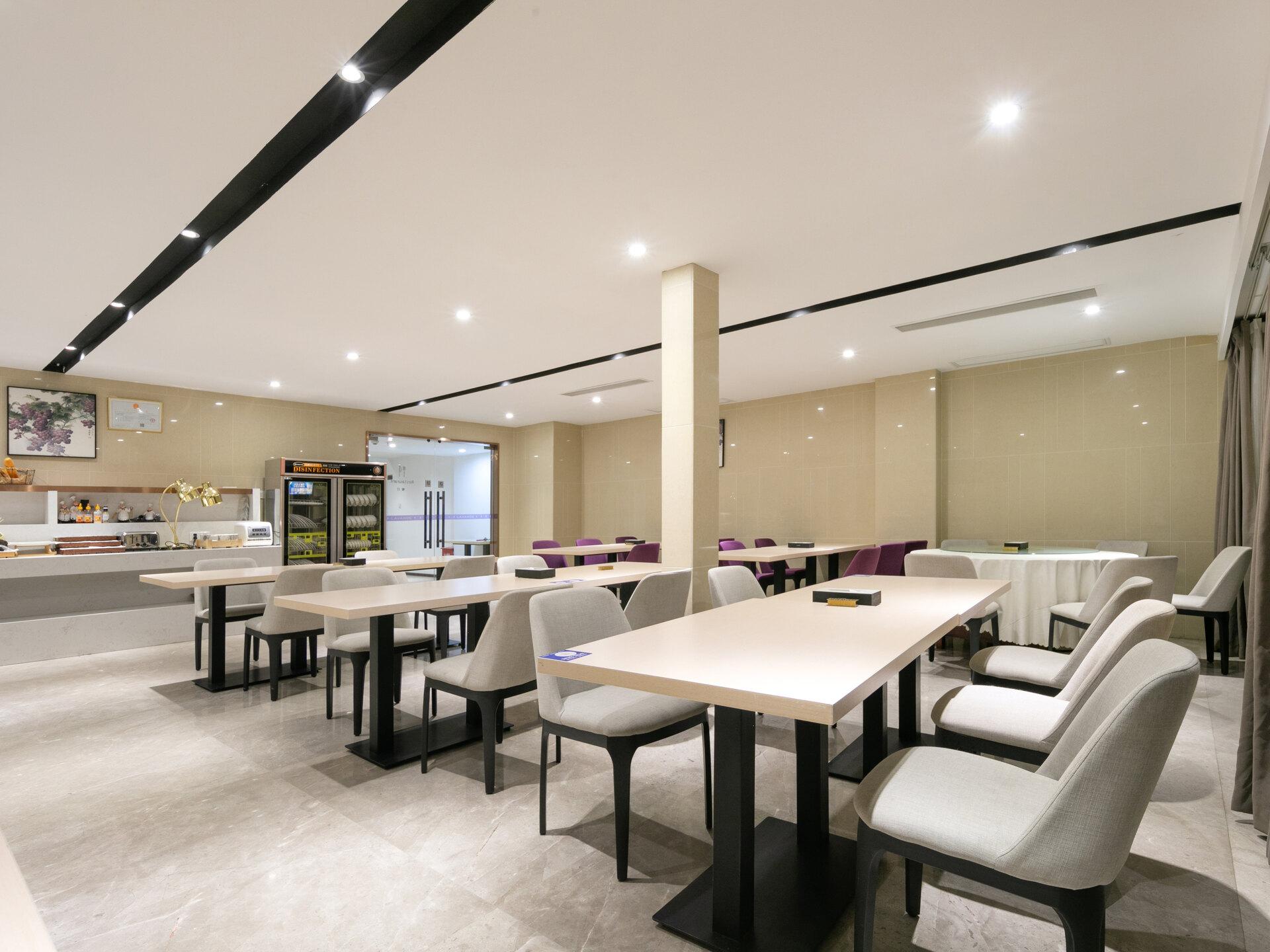 Lavande Hotel (Wuhan Yangluo subway station store) 36/47