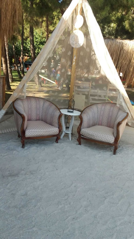 Green Pine Beach & Bungalows Luxury Concept 21/50