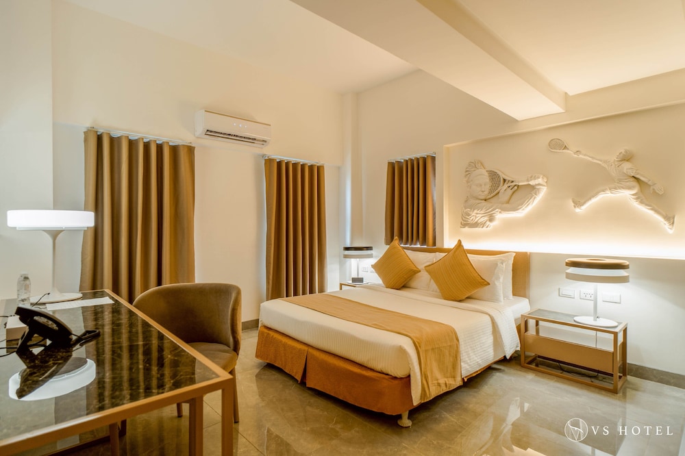 VS Hotel 14/48