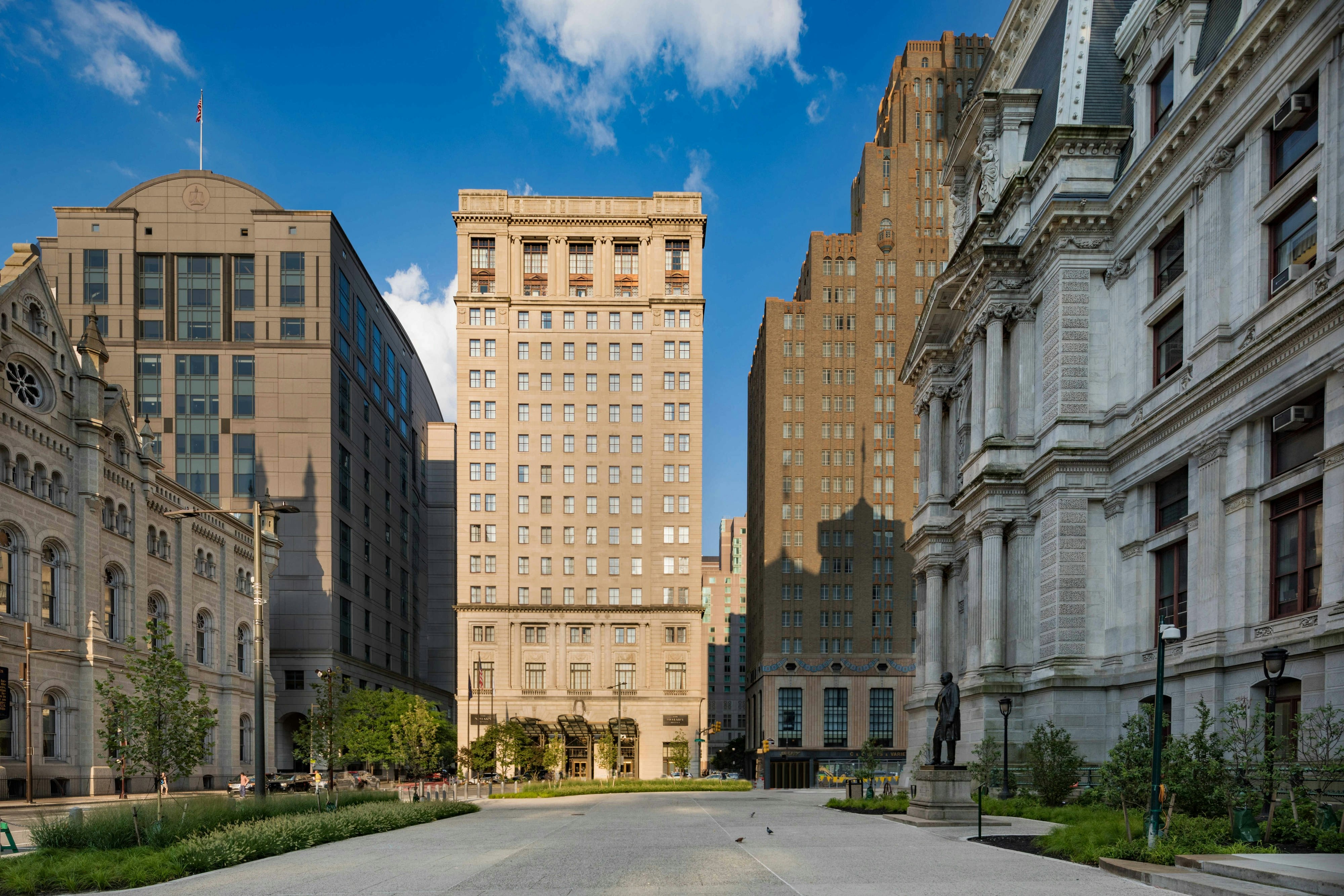 The Notary Hotel, Philadelphia, Autograph Collection 29/32