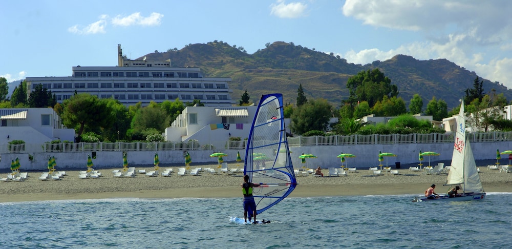 Hotel Villaggio Club ALTALIA 18/32