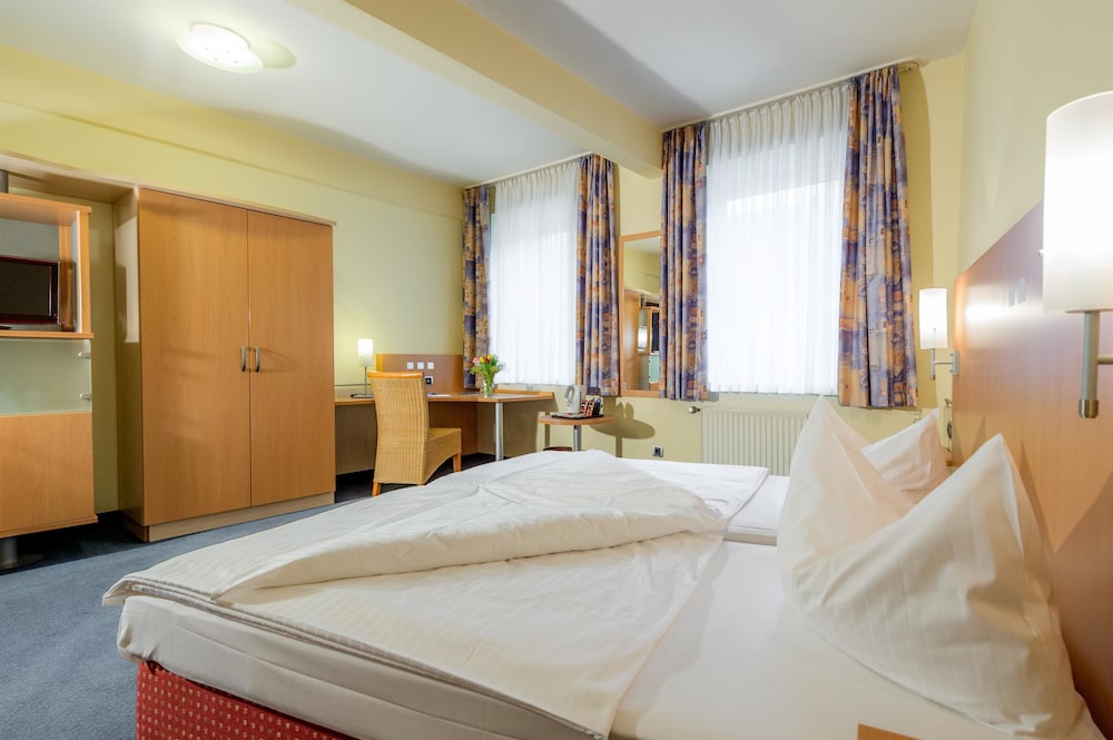 Das Kleine Stadthotel 12/32