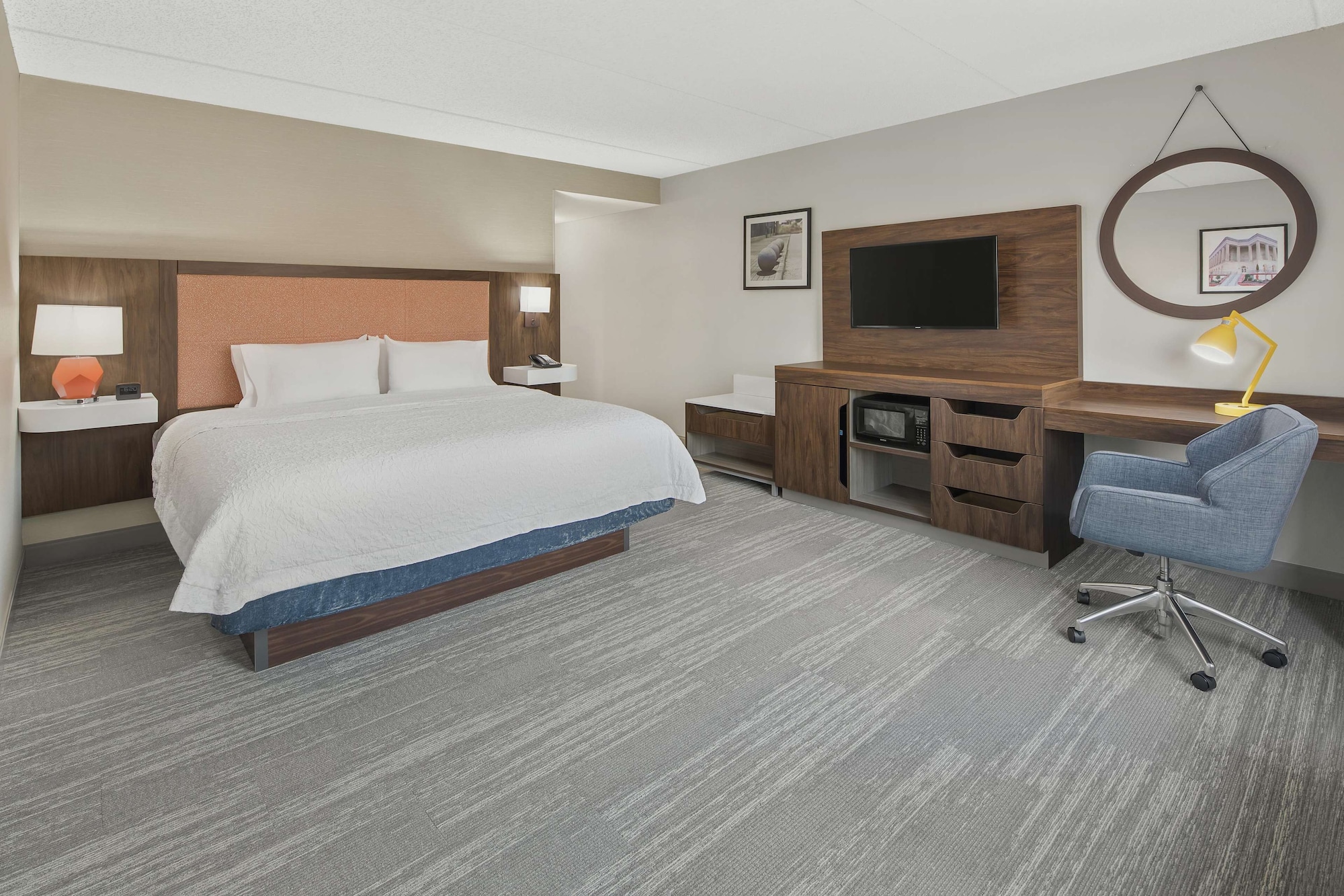 ROOM, KING BED, ACCESSIBLE