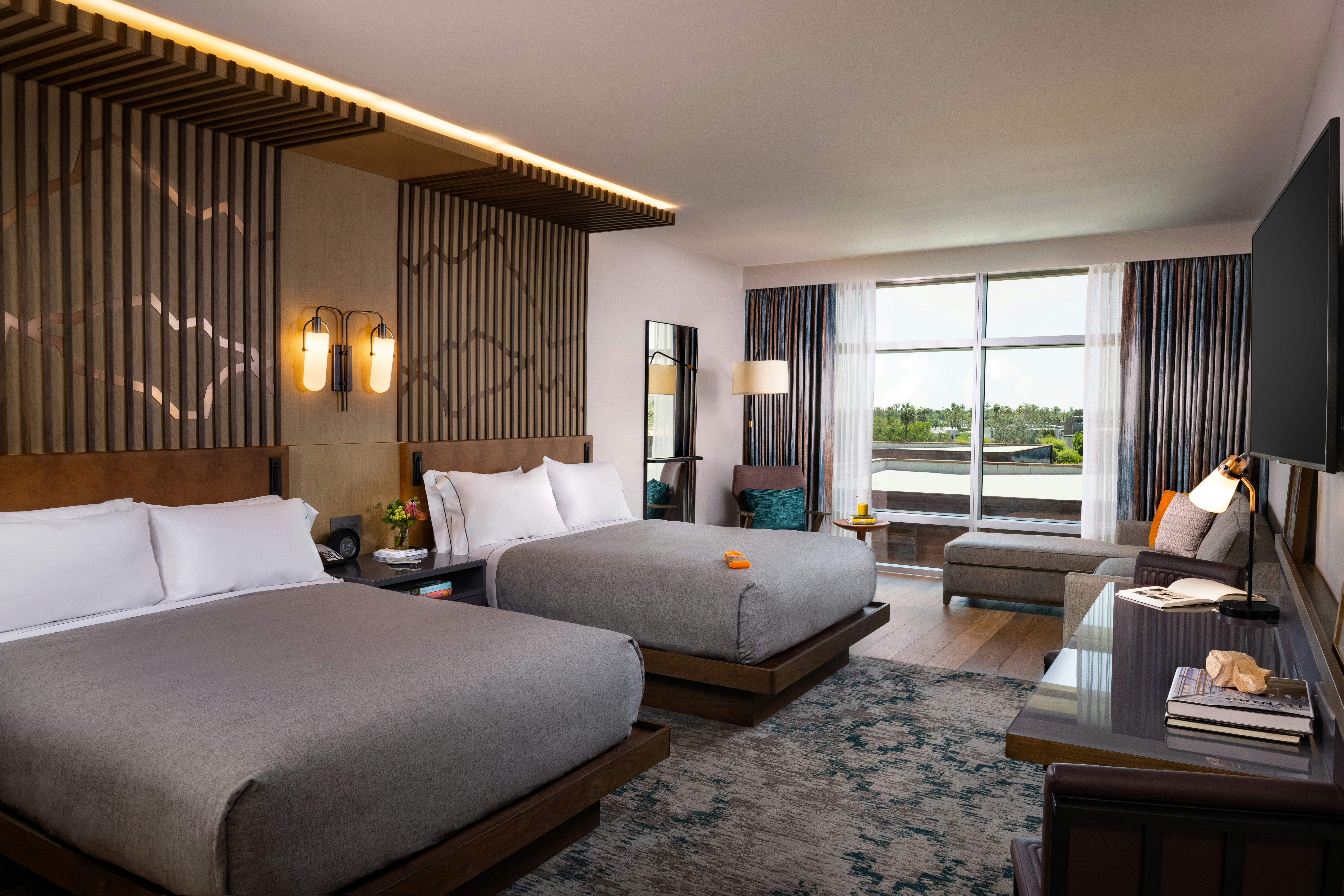 PREMIUM, 2 QUEEN BEDS