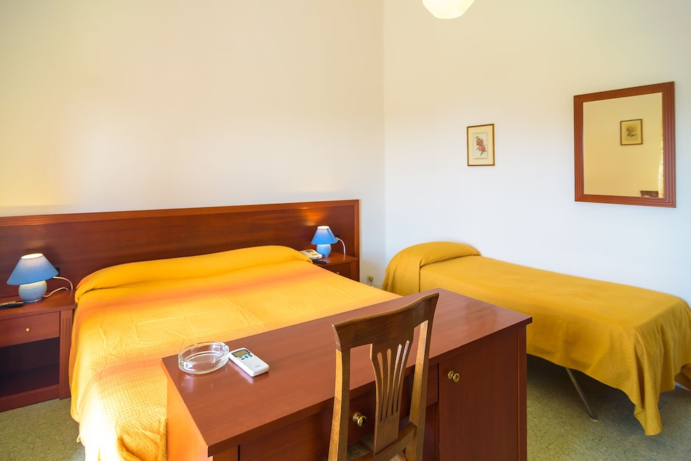 Hotel Riviera 36/60