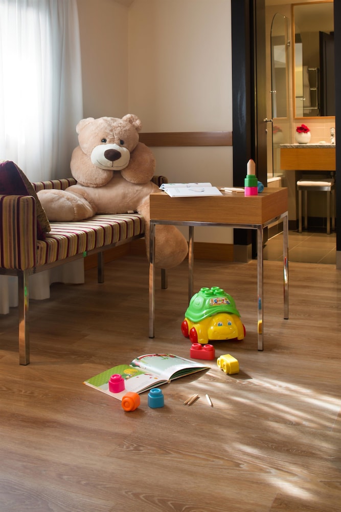 Starhotels Tourist 25/45