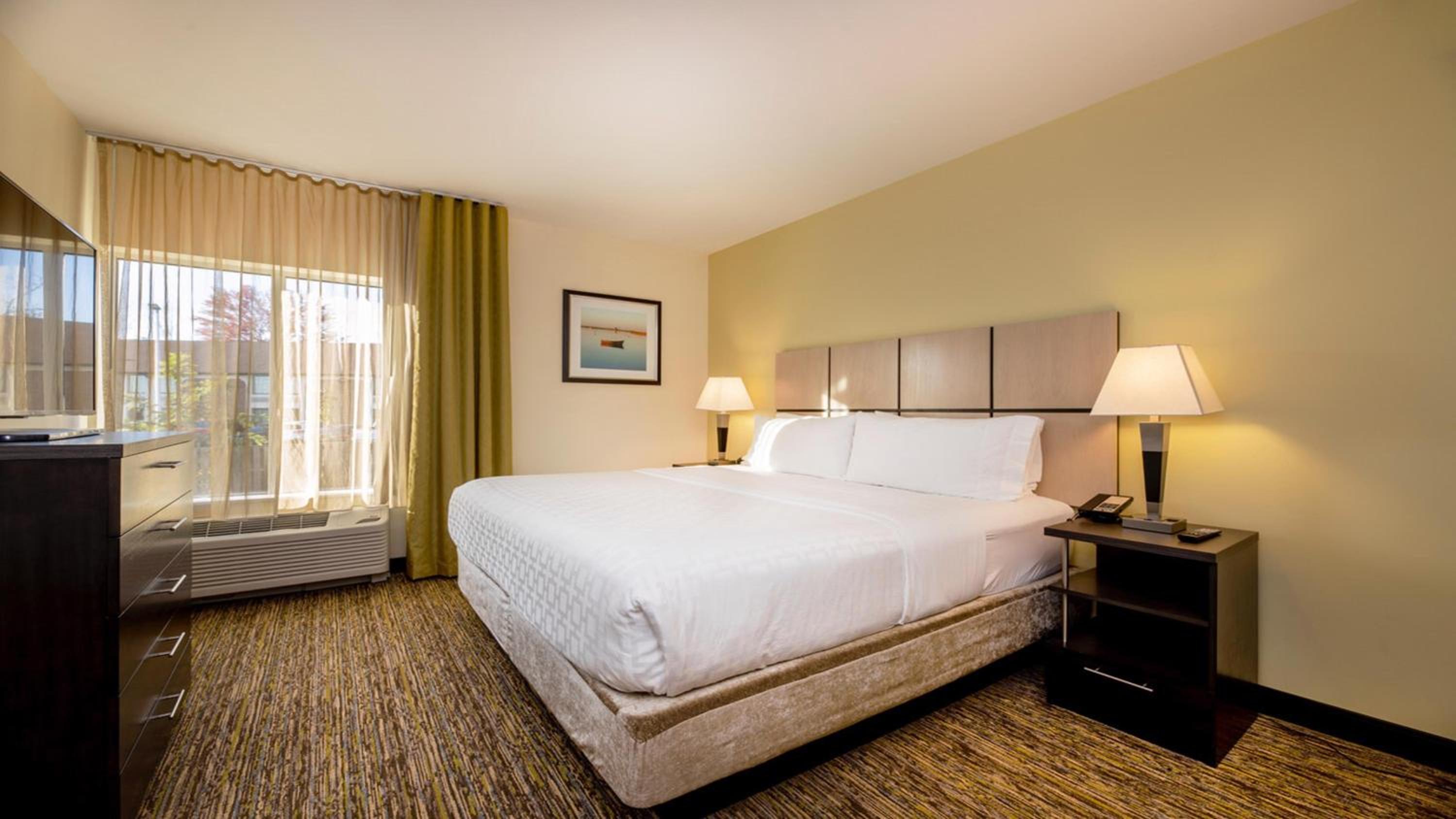 Studio, King Bed, CANDLEWOOD SUITES DUMFRIES - QUANTICO 4/10