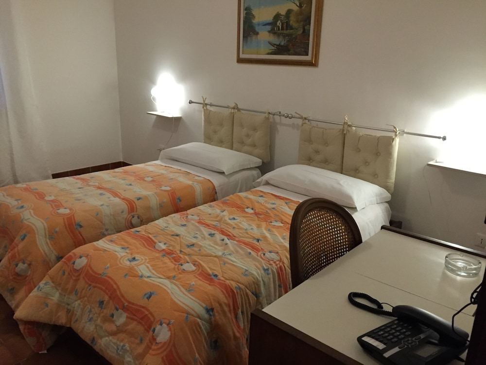 Eden Park Hotel 6/34