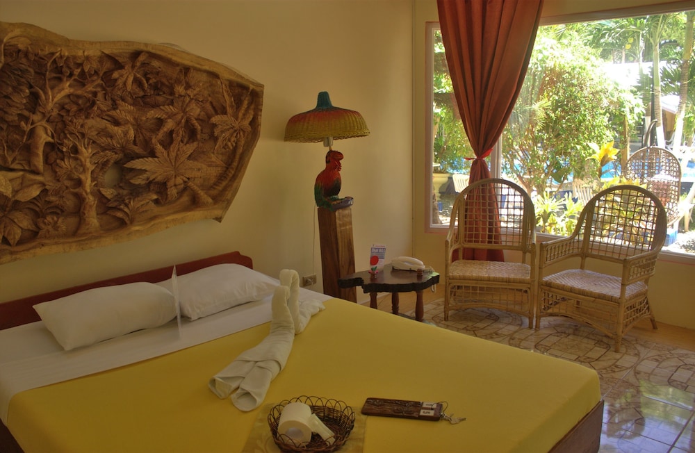 Deep Forest Garden Hotel 45/80