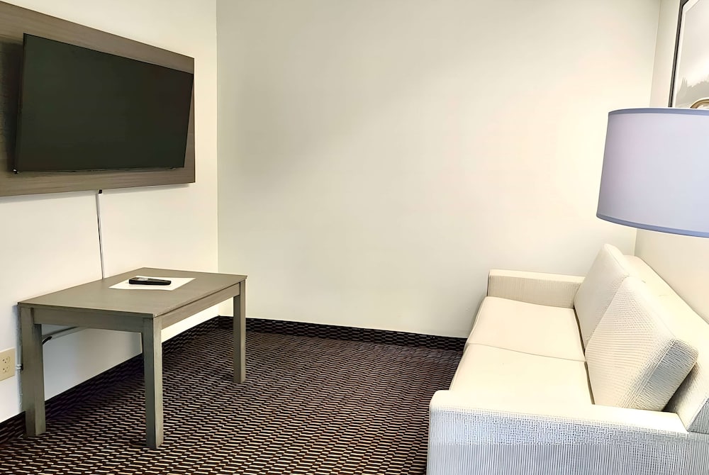 Ramada By Wyndham Columbia 46/51