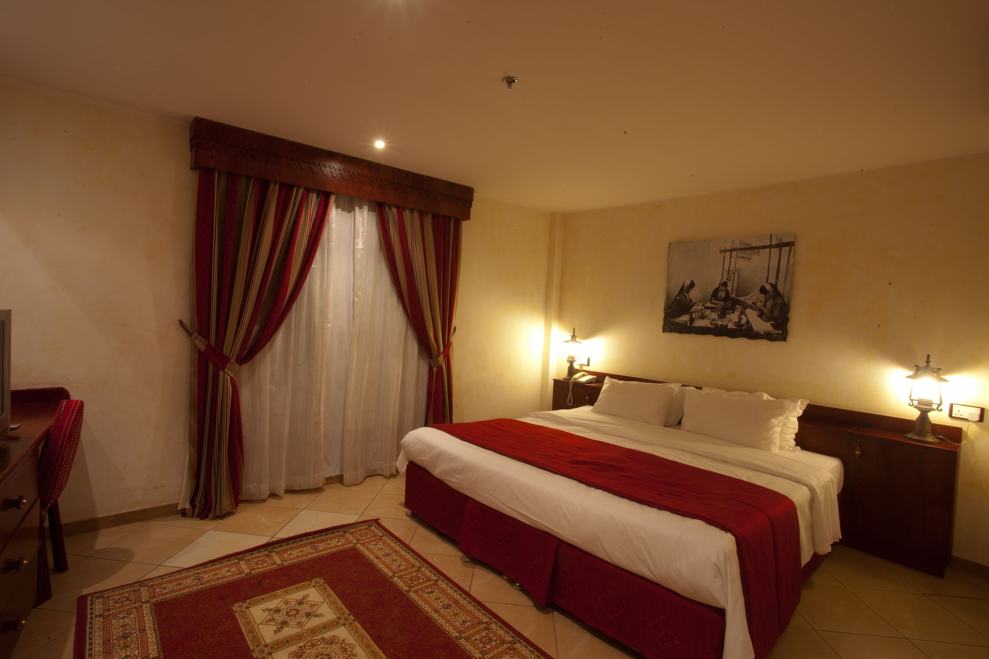 SUITE, DOUBLE BED