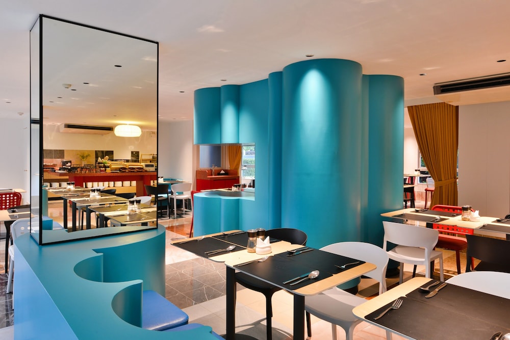 restaurant cafeteria