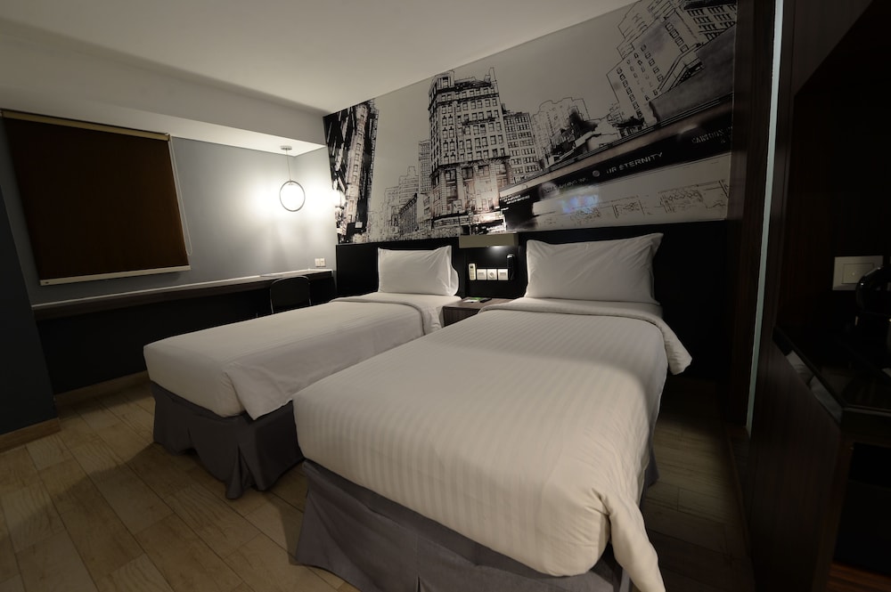 Horu Hotel Mangga Dua (formerly Hotel Neo Mangga Dua) 21/35