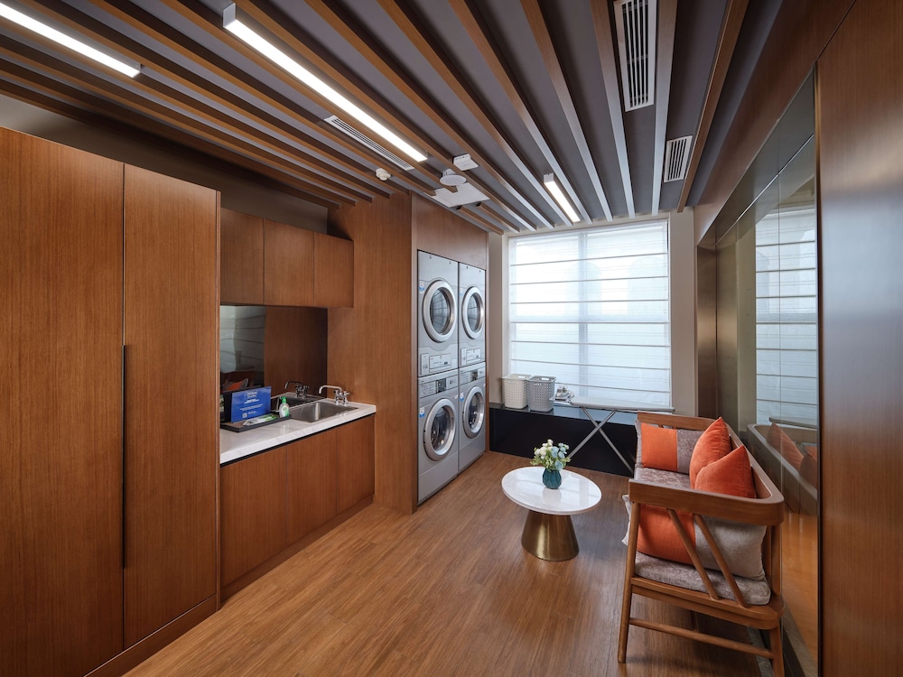 Hilton Garden Inn Jinzhou Central Street 33/44