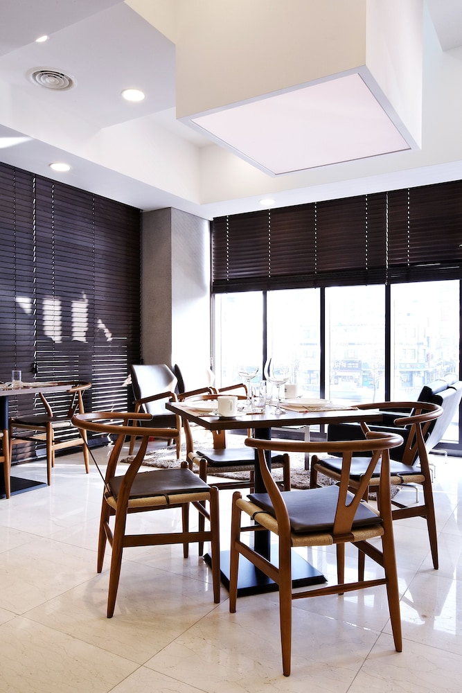 URBAN BOUTIQUE HOTEL 22/32
