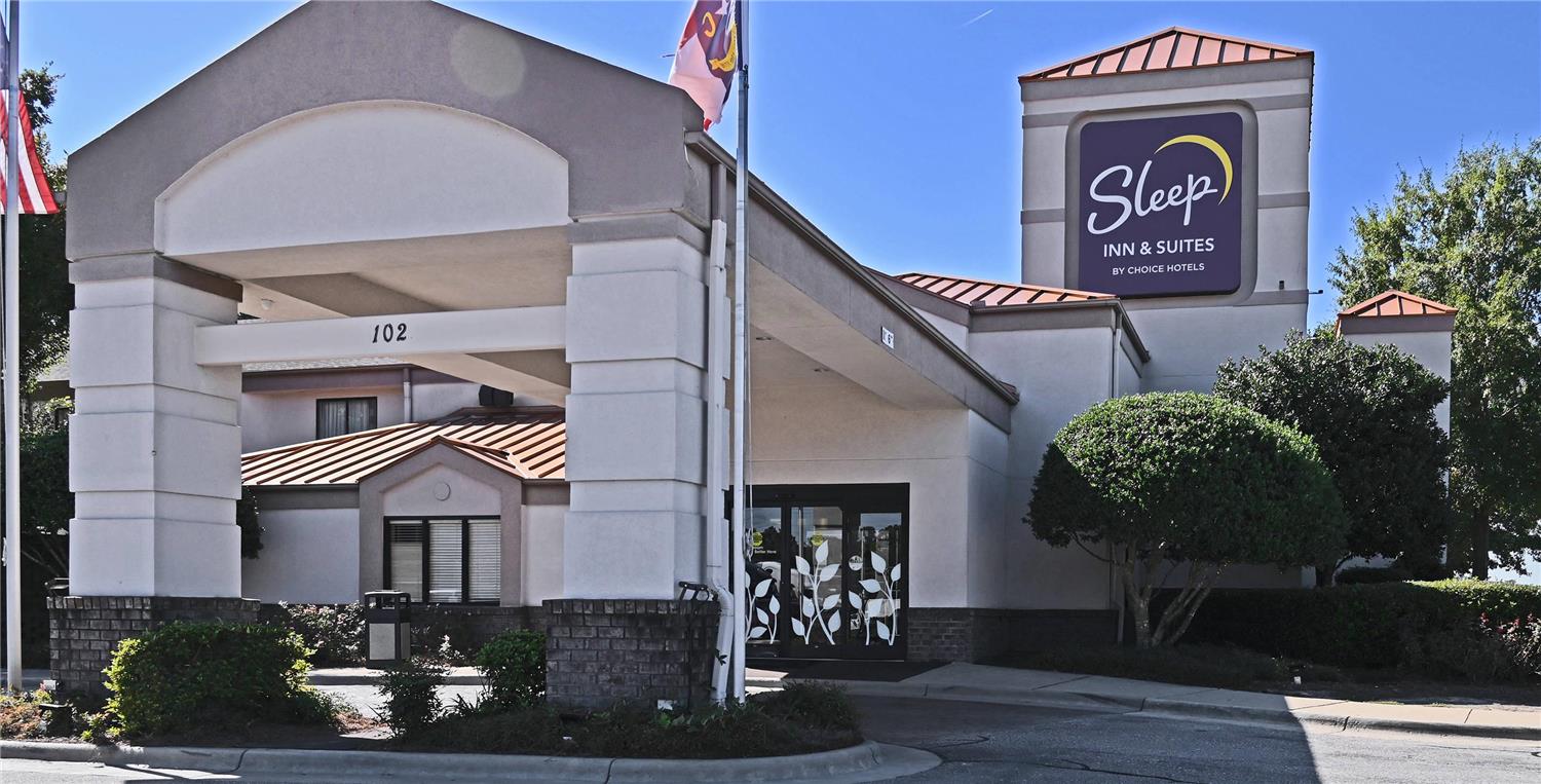 Sleep Inn & Suites Spring Lake - Fayetteville near Fort Bragg 2/17