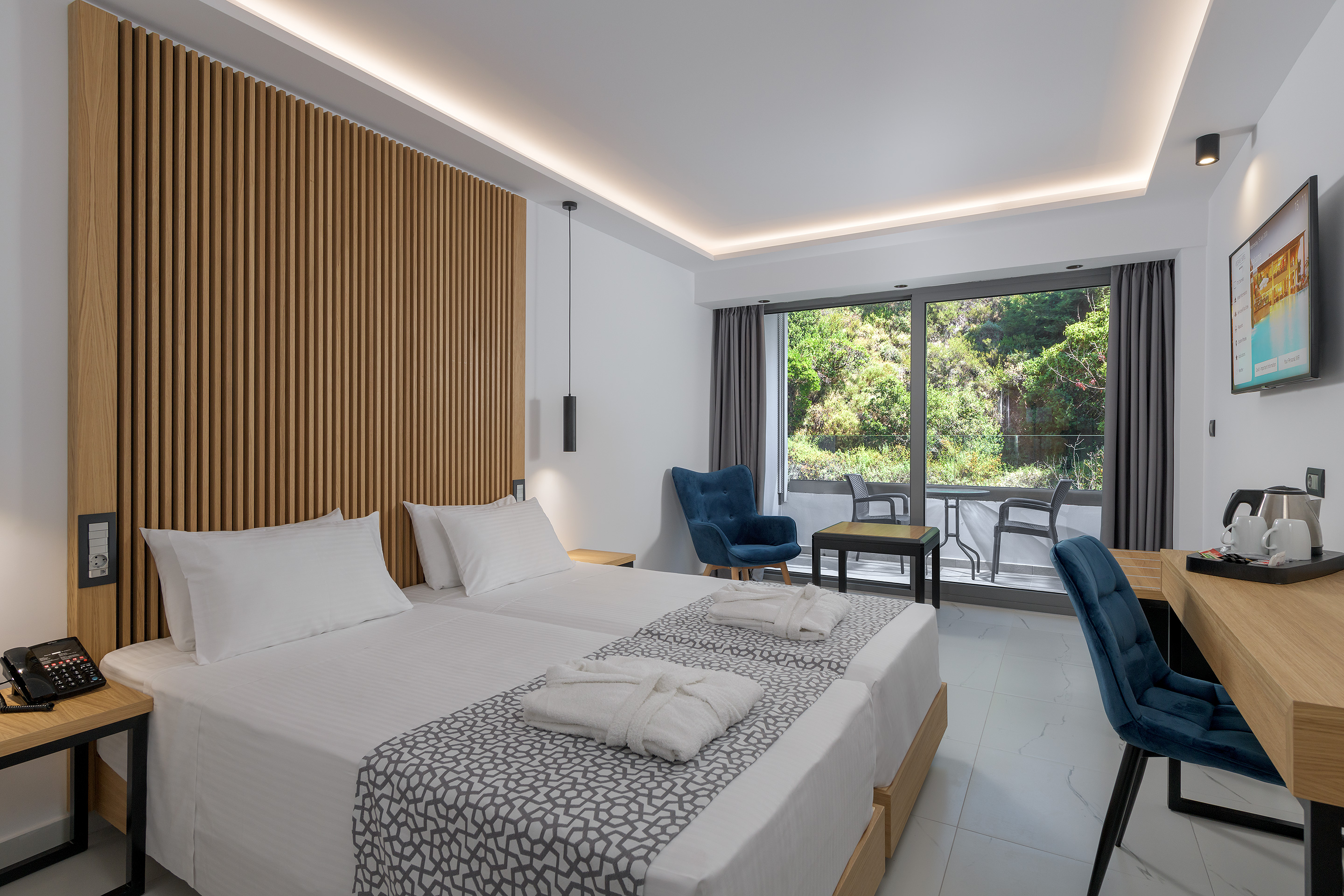DOUBLE ROOM SUPERIOR GARDEN VIEW