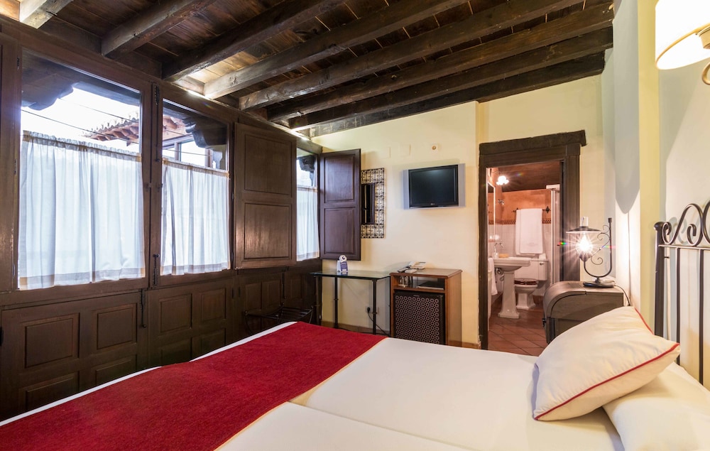 Casa Del Capitel Nazari 48/70