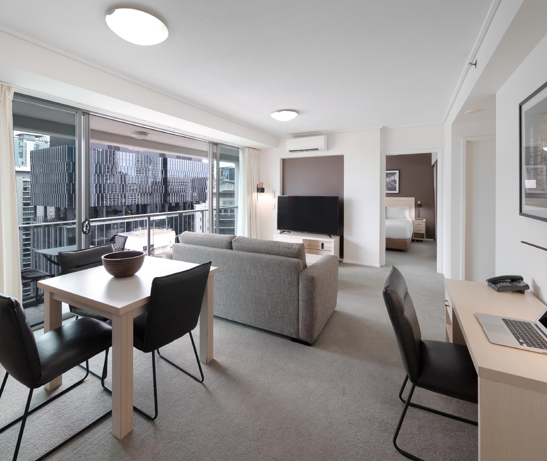 Room, King Bed, Bridge View