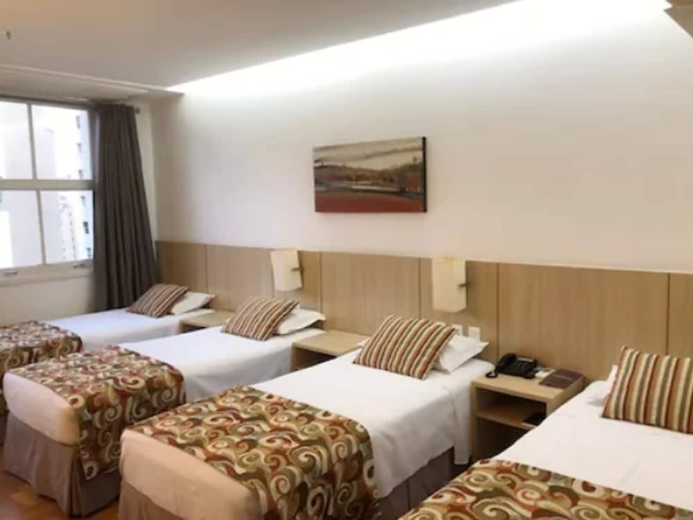 Normandy Hotel 22/42