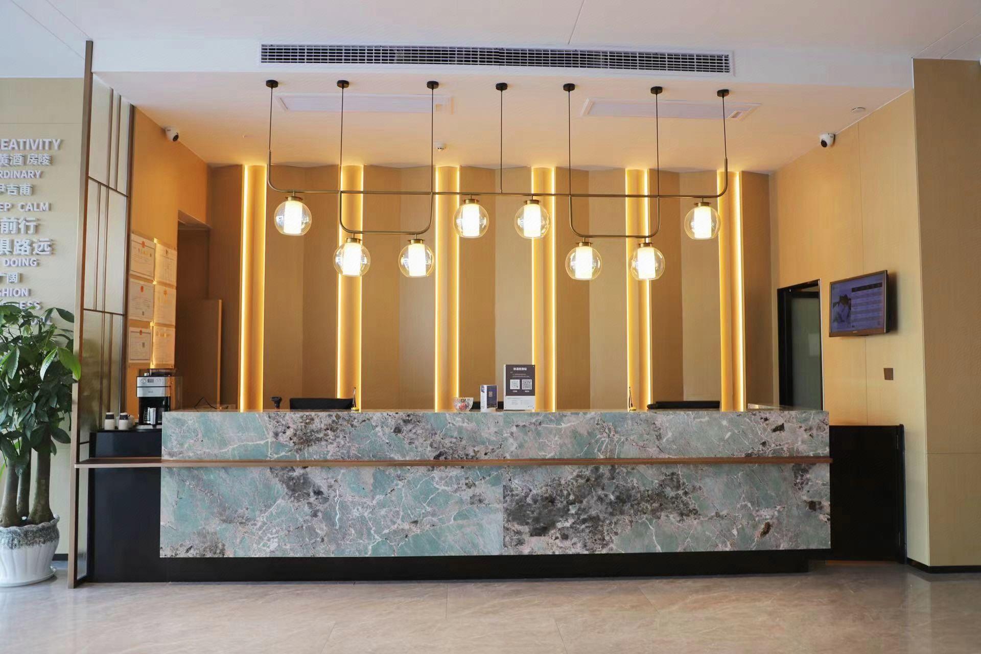 Magnotel Hotel of Fangxian Pedestrian Street 6/30