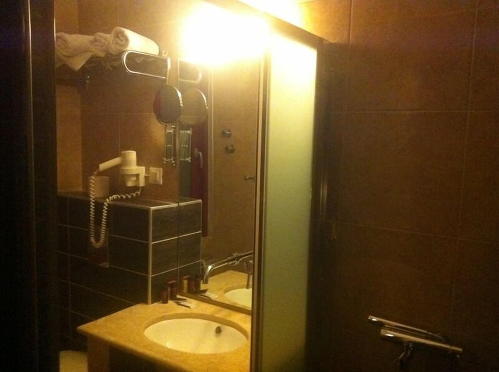 Fanari Hotel 37/40