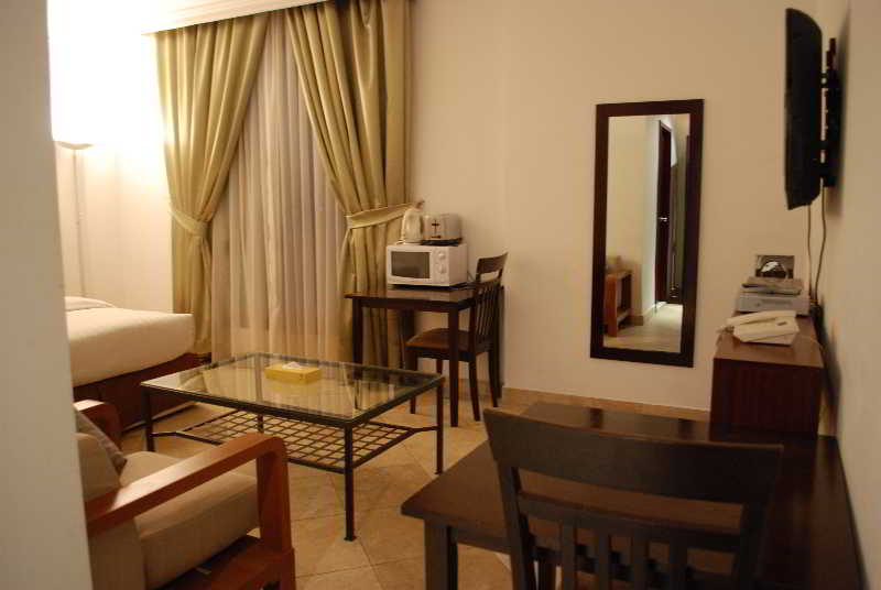 Times Square Suite 27/34