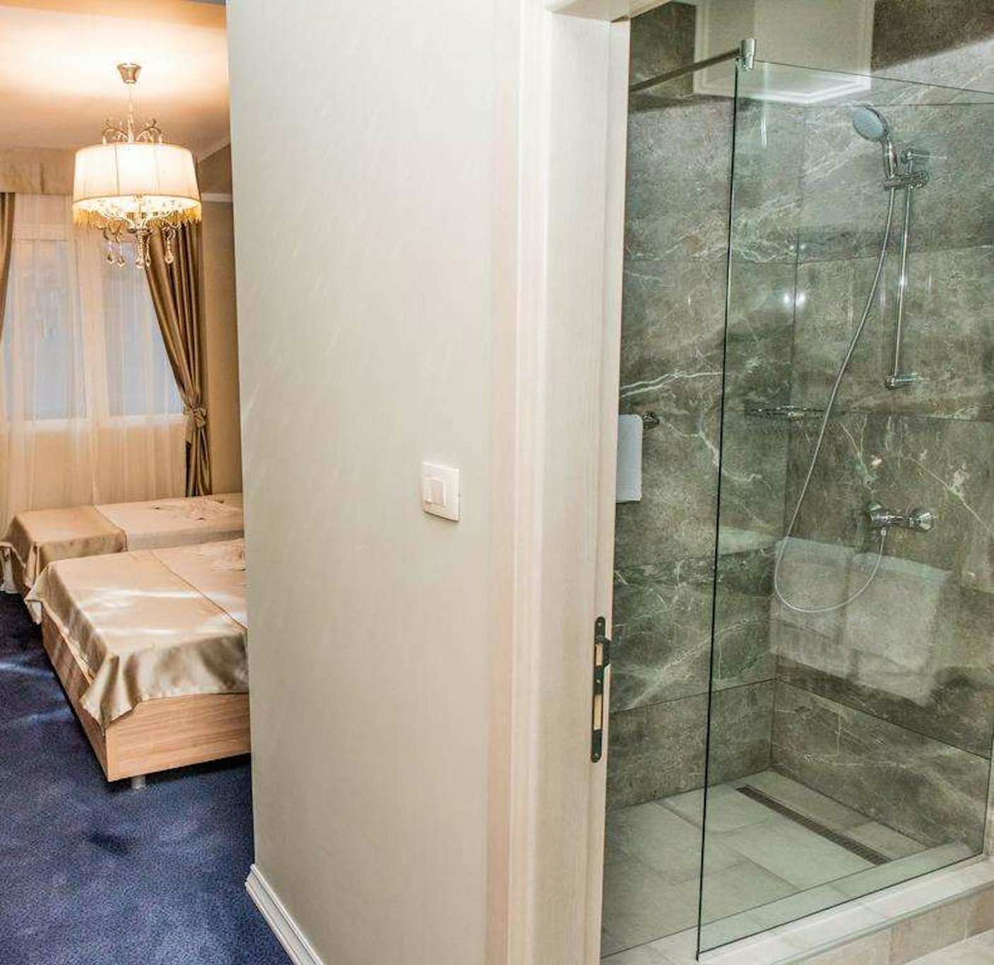 Hotel Crnogorska Kuca 24/45