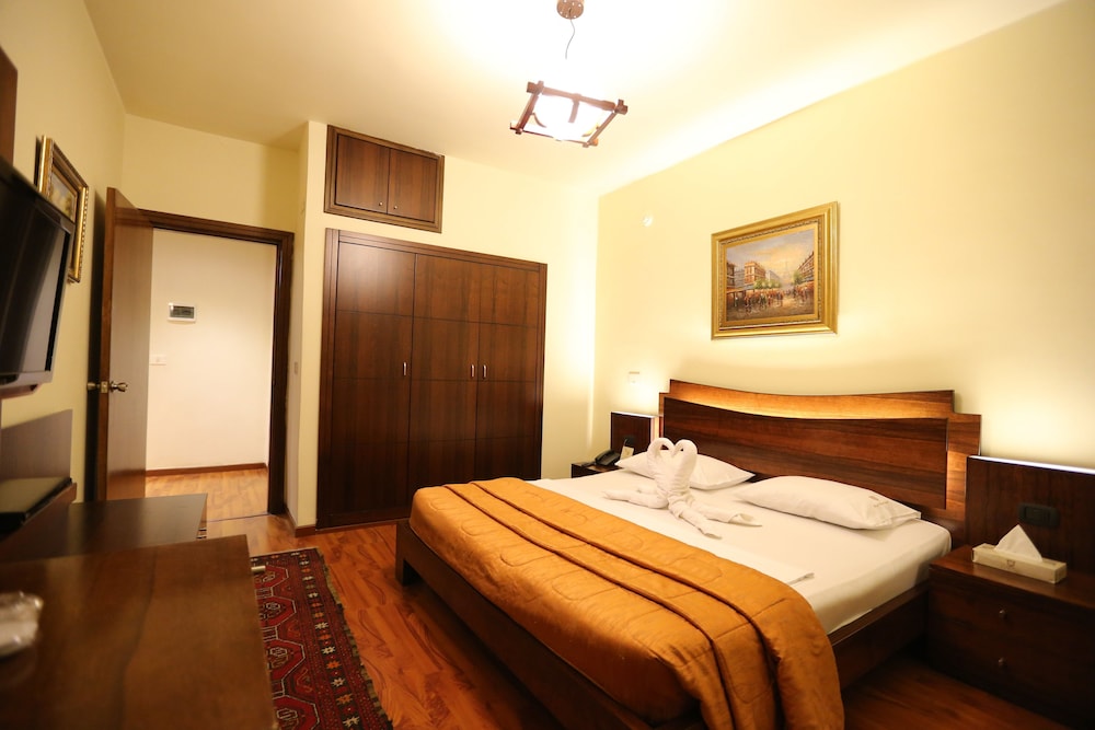 1 BEDROOM, DELUXE, DOUBLE OR TWIN BED, SEA VIEW