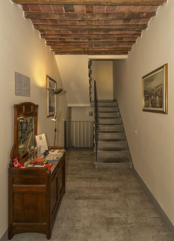 Art Gallery B&B 21/33