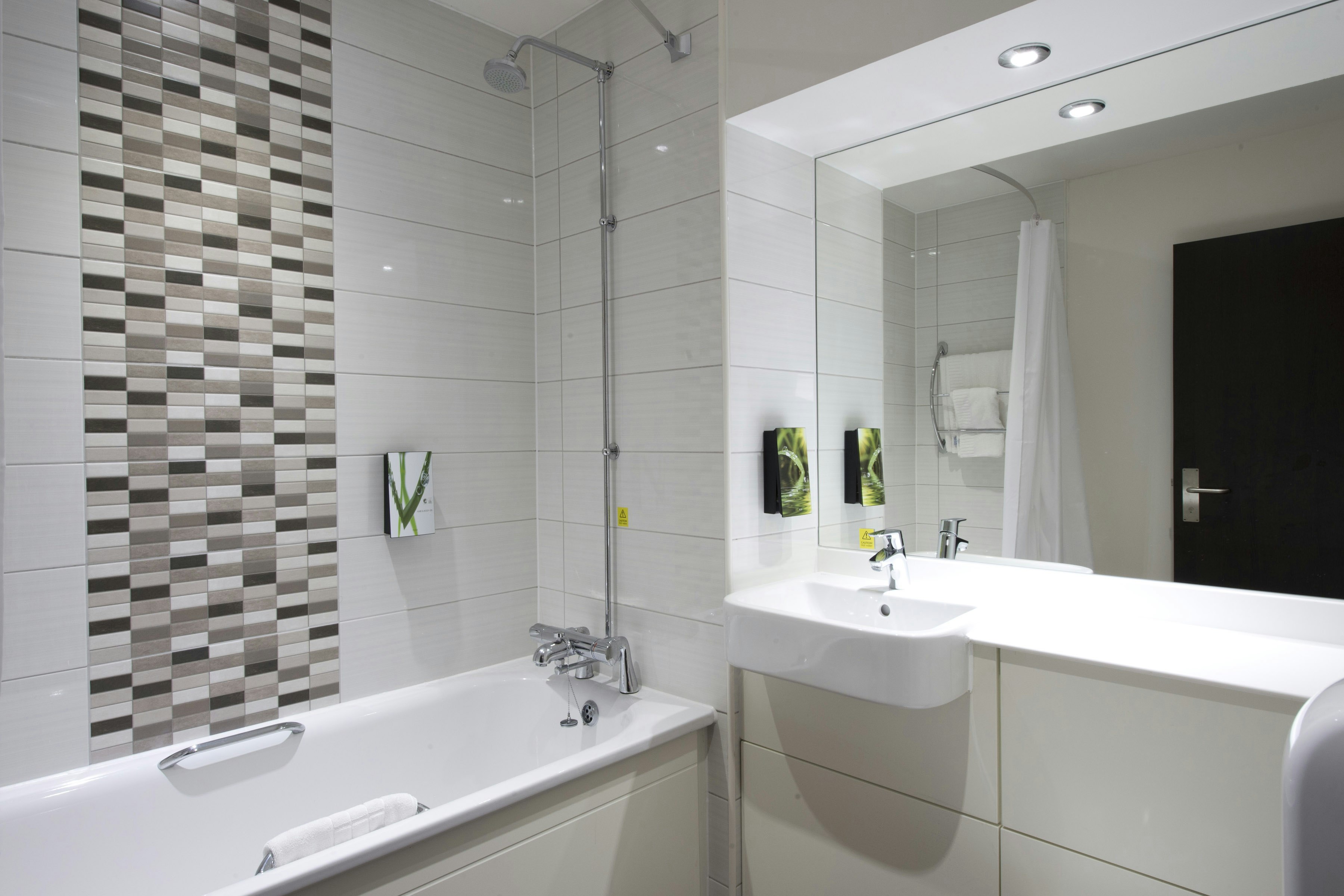 Premier Inn Gloucester (Quayside) 41/42