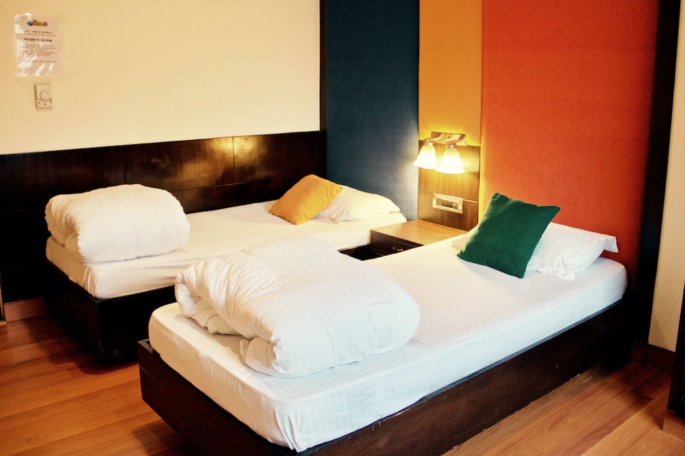 Stops Hostels- New Delhi 11/47