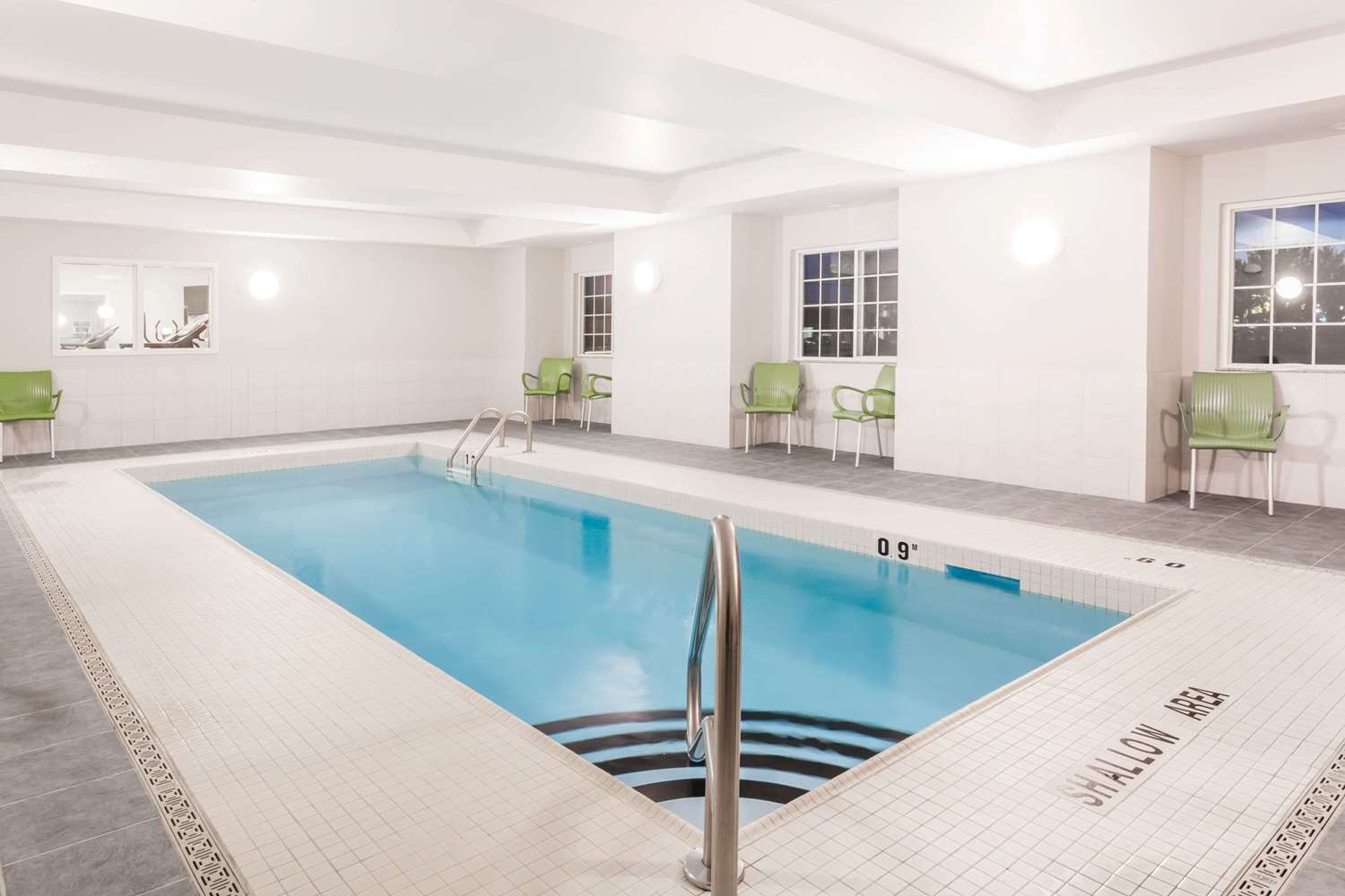 Microtel Inn & Suites By Wyndham Sault Ste. Marie 45/47