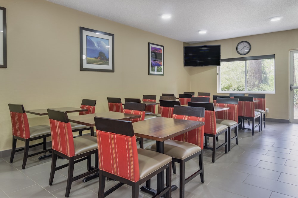Comfort Inn & Suites Bothell - Seattle North 22/29