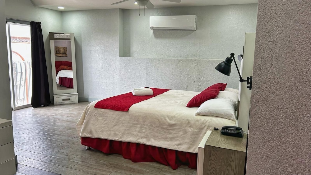 Hotel Santa Fe 24/40