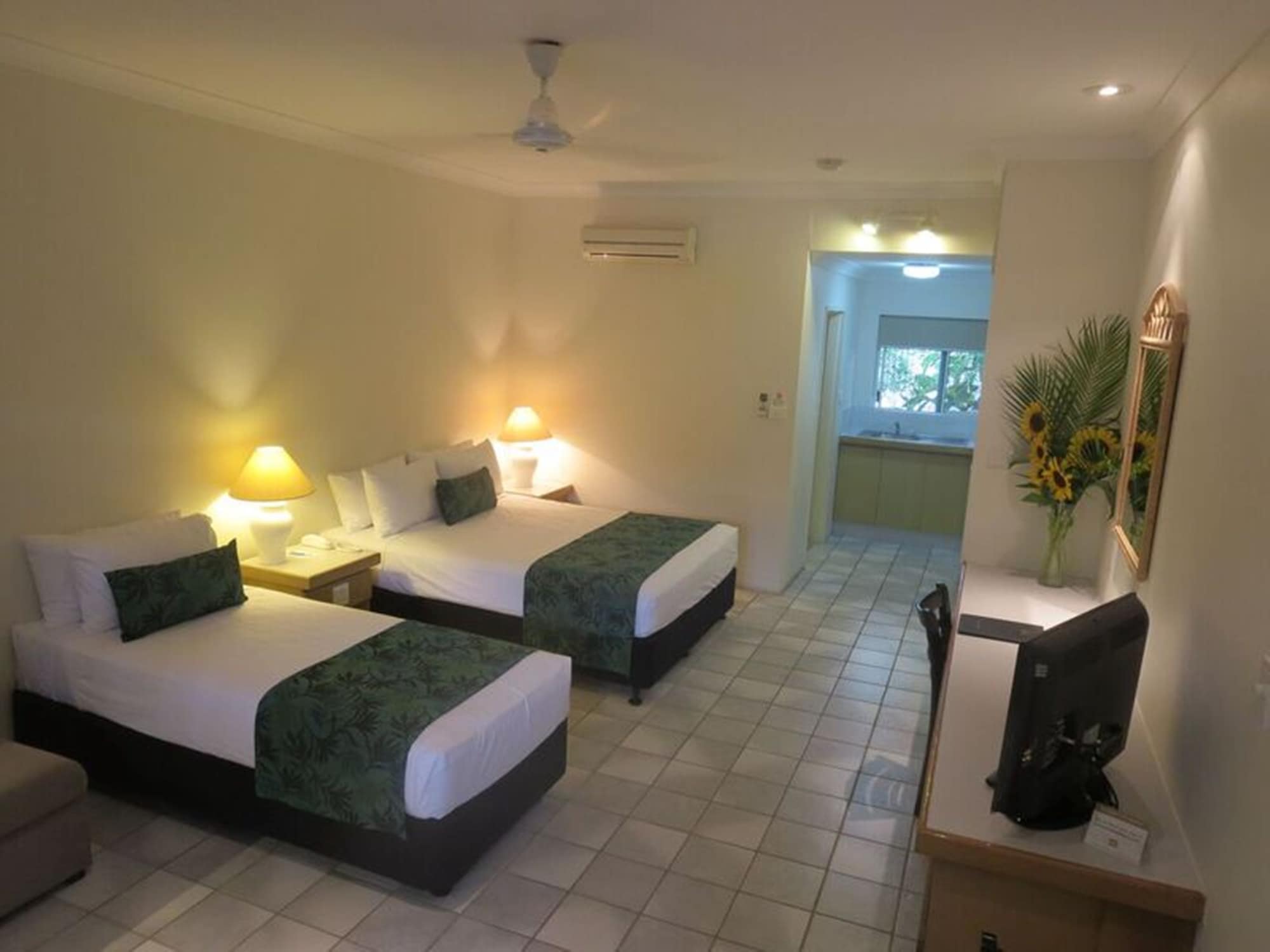Studio, 1 King and 1 Single Beds, Sofa