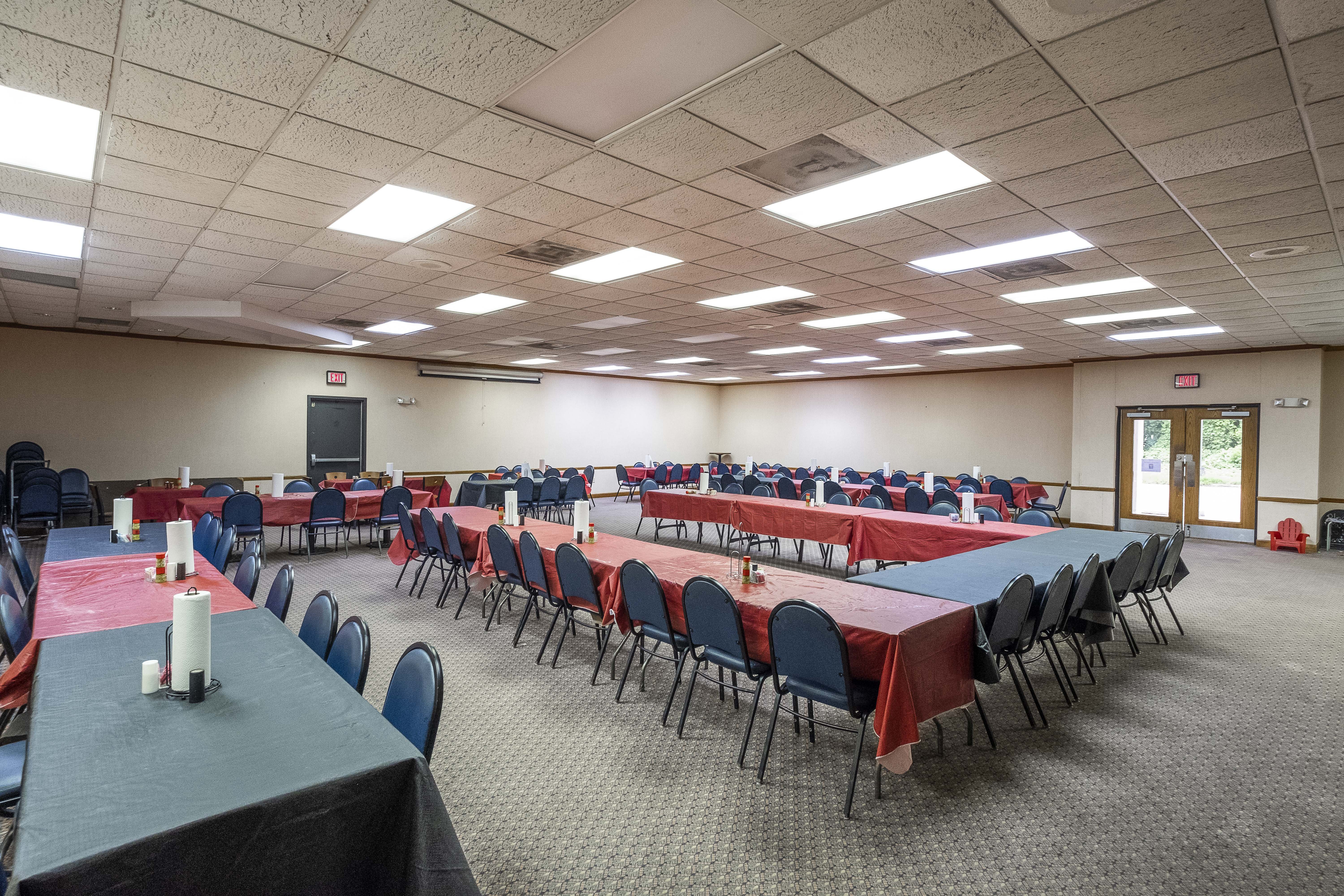 Red Roof Inn Meridian 27/35