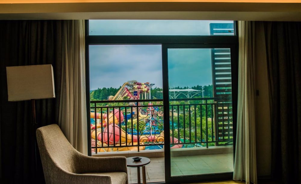 Maya Gleetour Hotel Wuhan OCT 22/50