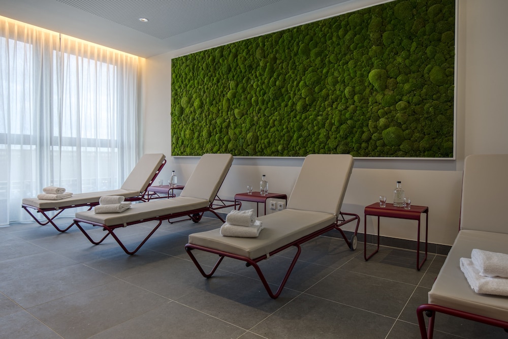 IntercityHotel Berlin Airport BER Terminal 1+2 24/50