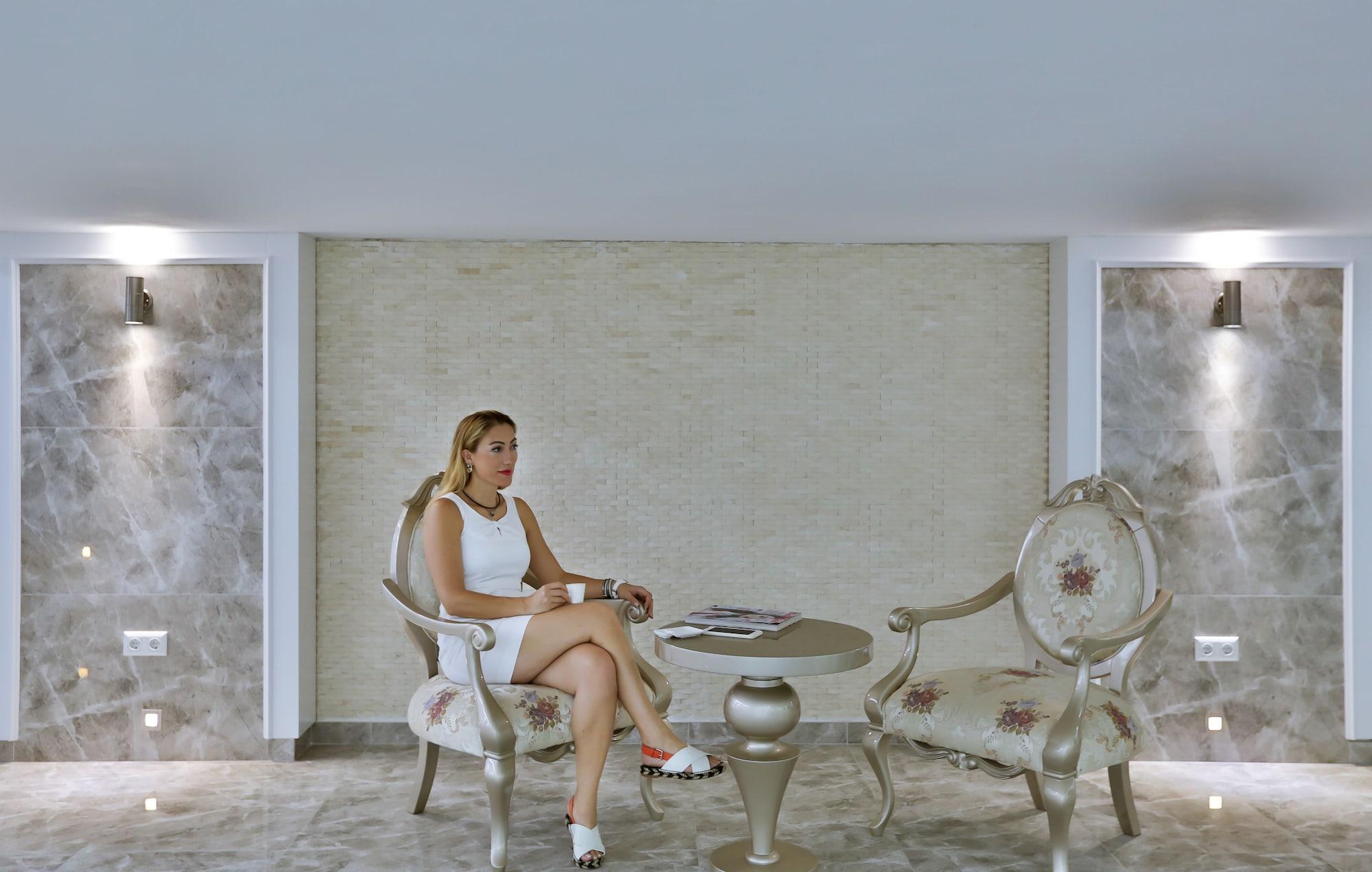 Linda Beach Hotel 35/46