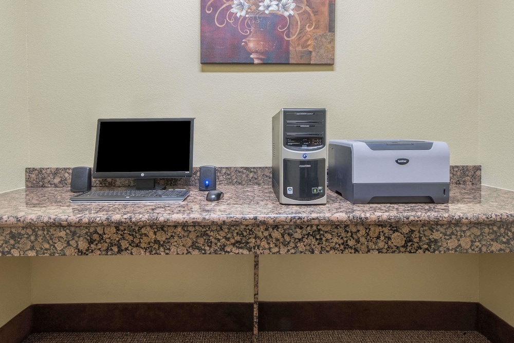 Baymont by Wyndham Wichita Falls 26/32