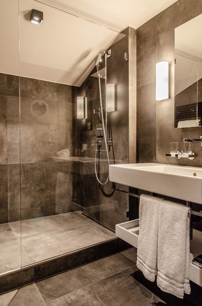 غرفة سوبيريور بسرير كينج، Hotel Arc En Ciel Gstaad 7/8