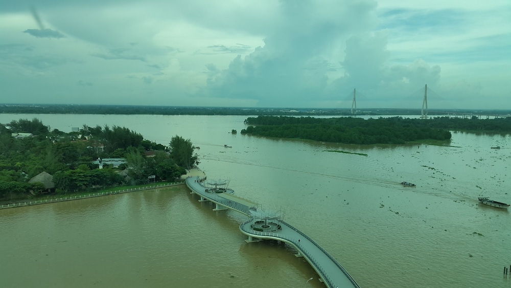 Ninh Kieu Riverside Hotel 66/70