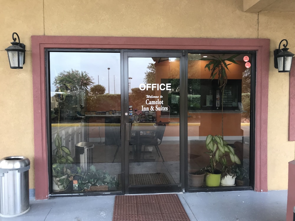 camelot inn and suites veterans memorial nw houston