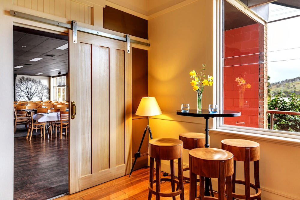 The Kermandie Hotel 35/54